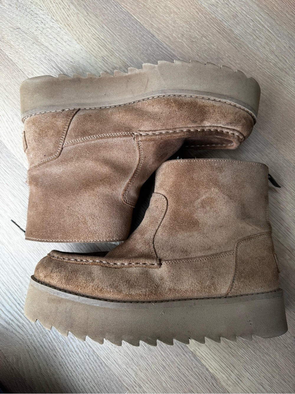 UGG Platform Suede Lug Sole Shearling Boots Brown Size 7